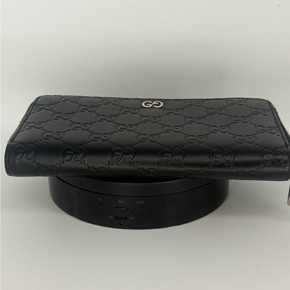 Gucci Black GG Patterned Zip Wallet - Picture 2 of 4